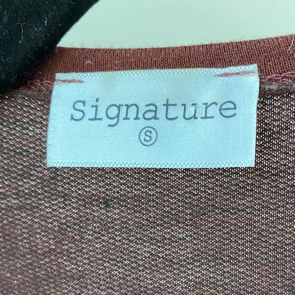 SIGNATURE Women's Maroon Knit Long Sleeve Open Front Cardigan with Pockets sz S - Picture 3 of 4